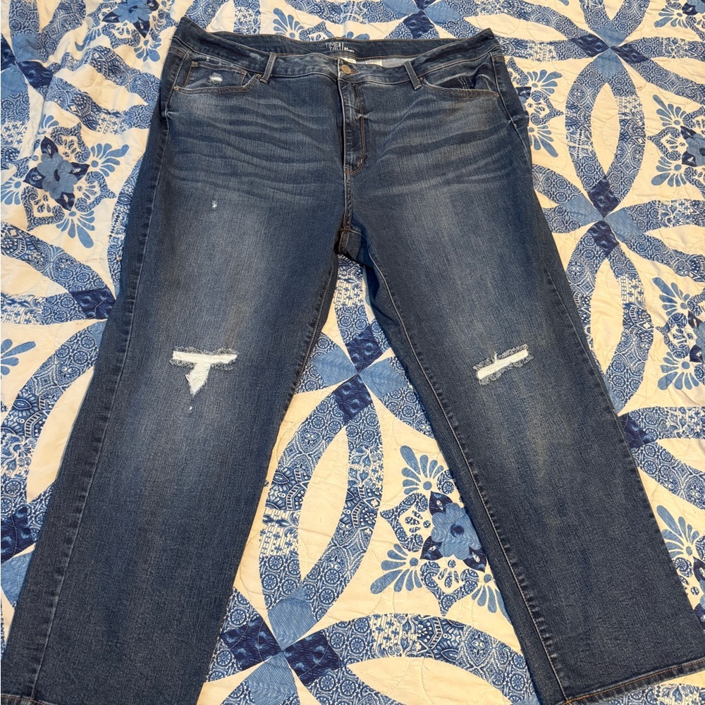 Time and Tru Women's Straight Leg Blue Jeans